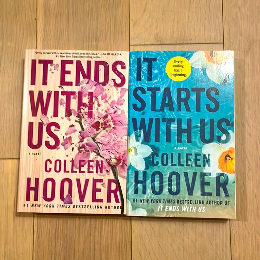 Both BRAND NEW It Ends With Us & It Starts With Us set books by Colleen Hoover